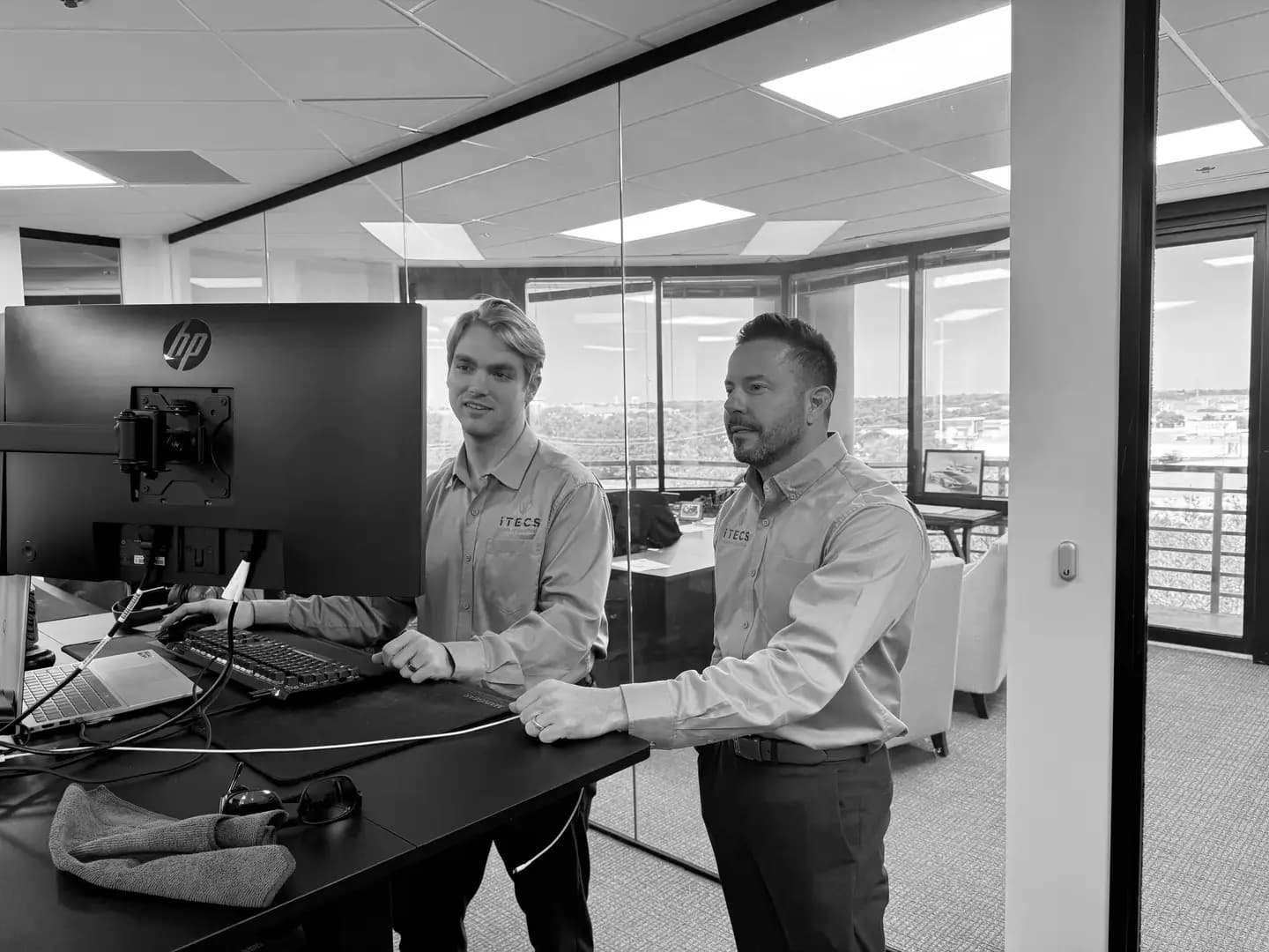 Remote desktop professional working inside ITECS Dallas VPS terminal server workspace